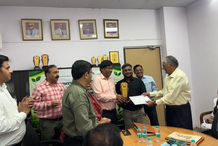 Hon’ble Vice-Chancellor Dr. R. M. Naik along with Dr. T. R. Ahlawat, Director of Research felicitated Mr. Shrey Patel, 2nd Year M.Tech. student of College of Agricultural Engineering & Technology (CAET), Dediapada, for securing 1st Prize in the National Soil & Water Conservation Olympiad–2026, organized by the Soil Conservation Society of India (SCSI) .