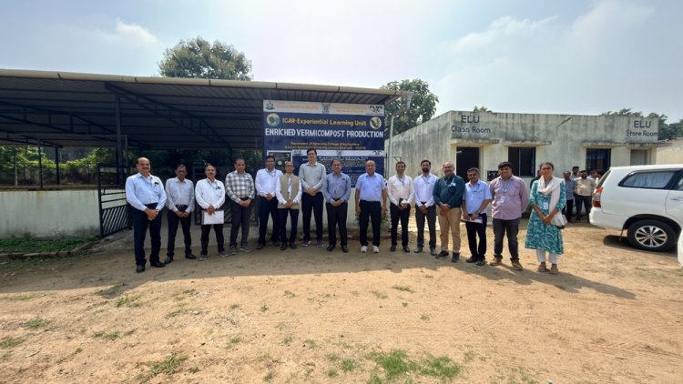 Hon’ble Vice-Chancellor, NAU, Navsari, Dr. R. M. Naik visited the College of Agriculture, Bharuch, for the first time after assuming office as Vice-Chancellor. During the visit, Hon’ble Vice-Chancellor reviewed various farm, academic, research and student welfare activities of the college. 