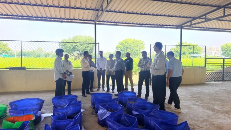 Hon’ble Vice-Chancellor, NAU, Navsari, Dr. R. M. Naik visited the College of Agriculture, Bharuch, for the first time after assuming office as Vice-Chancellor. During the visit, Hon’ble Vice-Chancellor reviewed various farm, academic, research and student welfare activities of the college. 