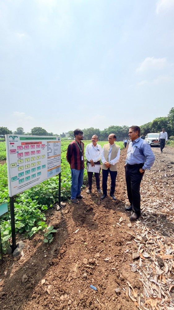 Hon’ble Vice-Chancellor, NAU, Navsari, Dr. R. M. Naik visited the College of Agriculture, Bharuch, for the first time after assuming office as Vice-Chancellor. During the visit, Hon’ble Vice-Chancellor reviewed various farm, academic, research and student welfare activities of the college. 
