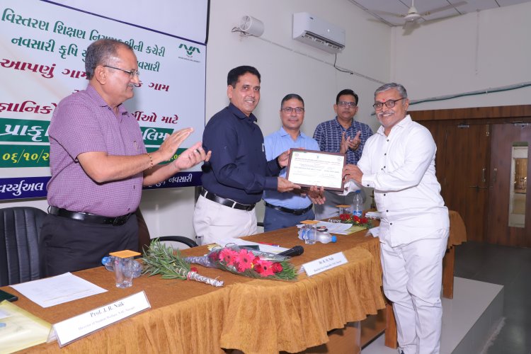 Krishi Vigyan Kendras of NAU brough Laurel for the University by bagging Best Performing KVK Award at 9th Annual Zonal Workshop of KVKs of ICAR–ATARI, Zone VIII